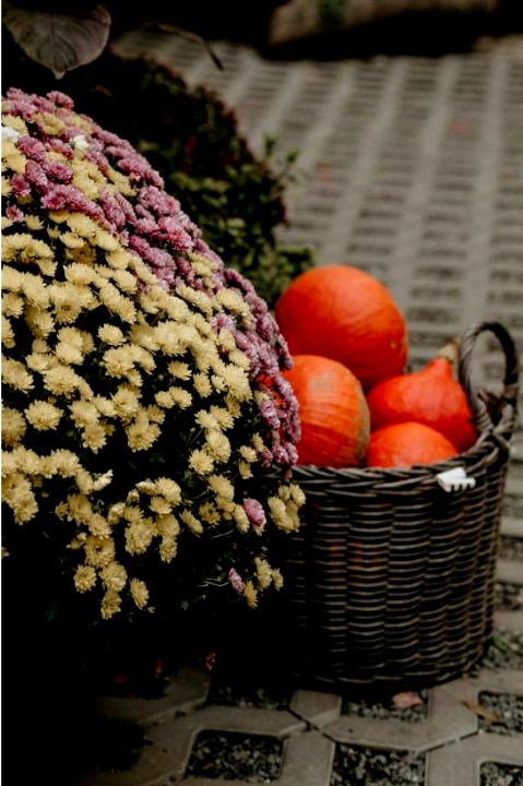 Floral table runner